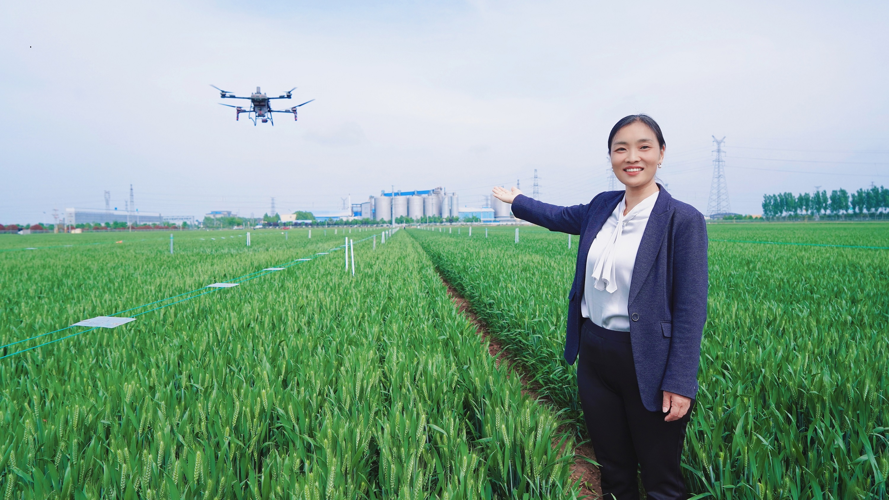 闫晓静 照片 压缩.jpg