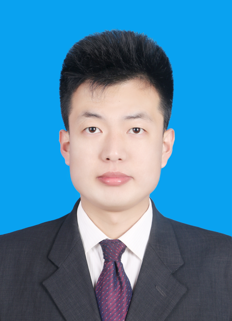 刘长振 证件照.jpg